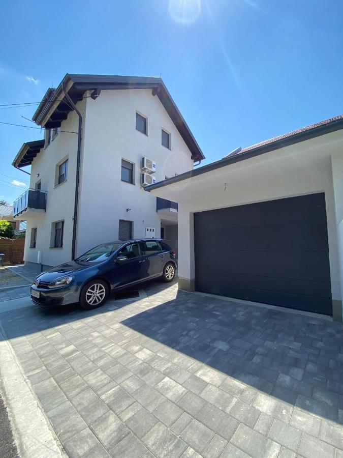 Apartment Silvia Zagreb Exterior foto